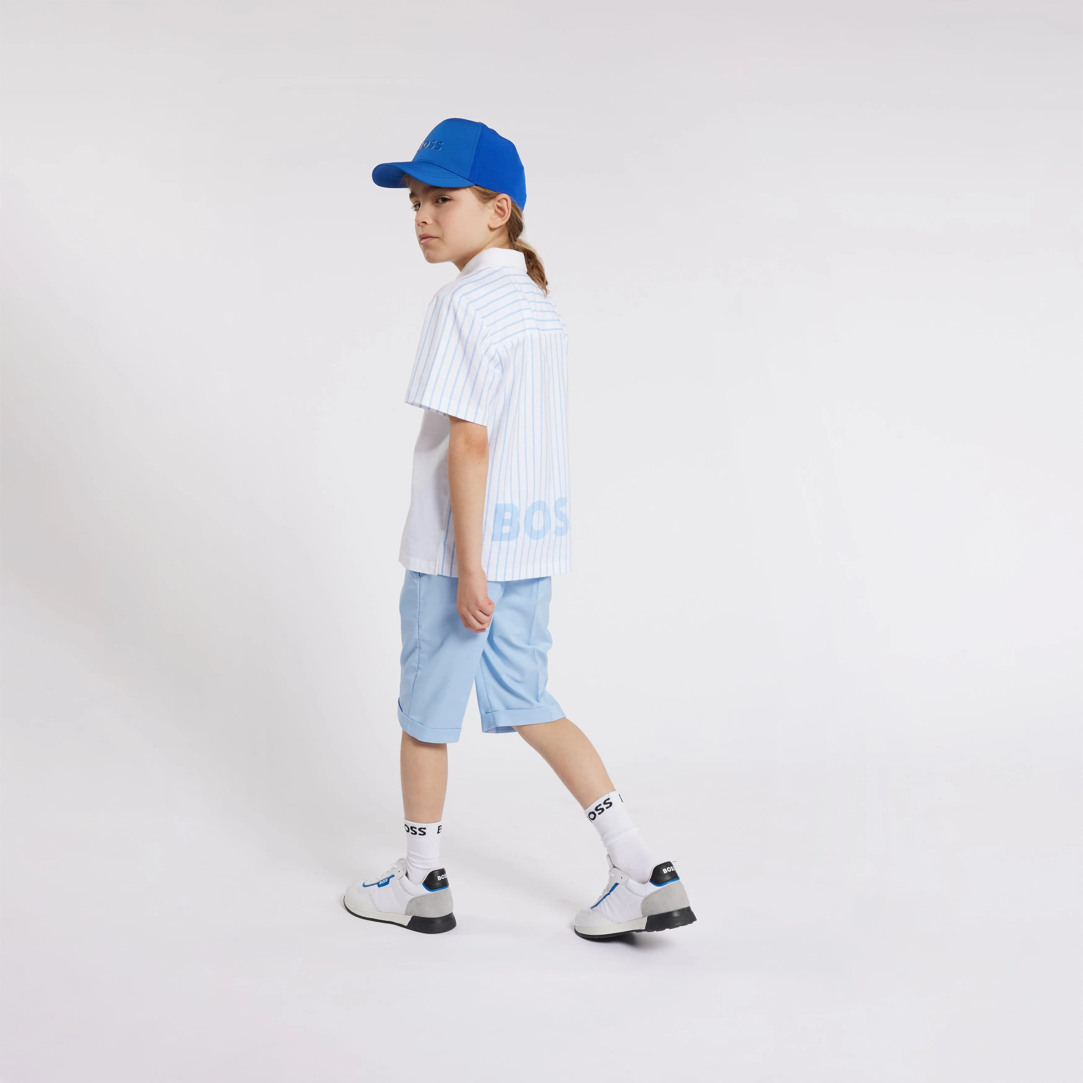 BOSS Boys Marken-Shorts in Blau