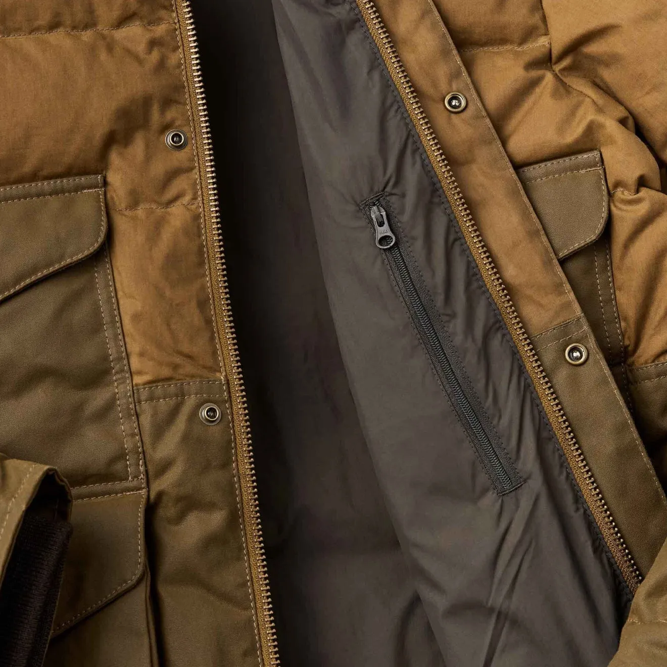 Filson Down Cruiser Dunkelbeige