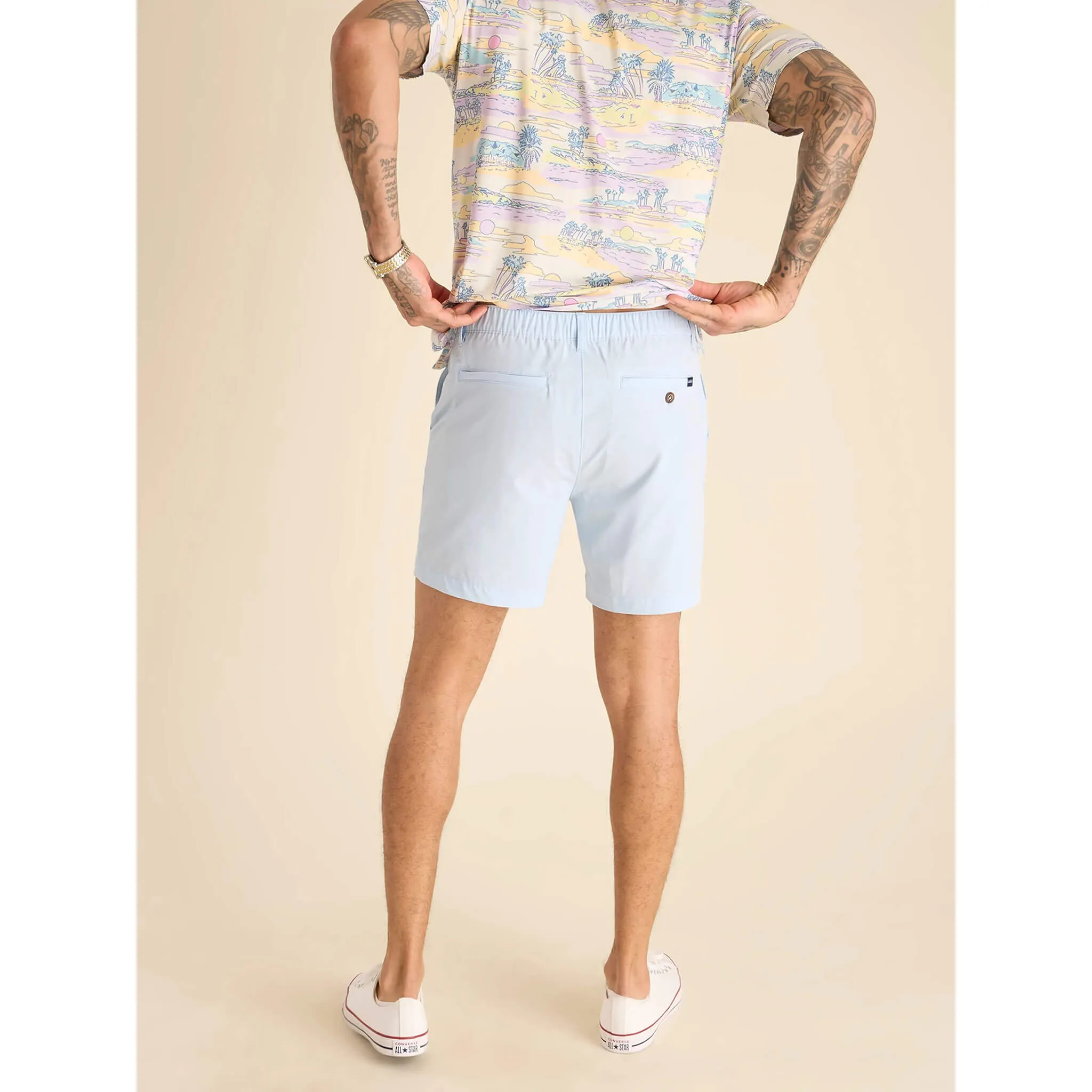 Herren Johnnie-O Chubbies 6-Zoll The Powder Puff Blues Performance Shorts - Hell/Pastellblau