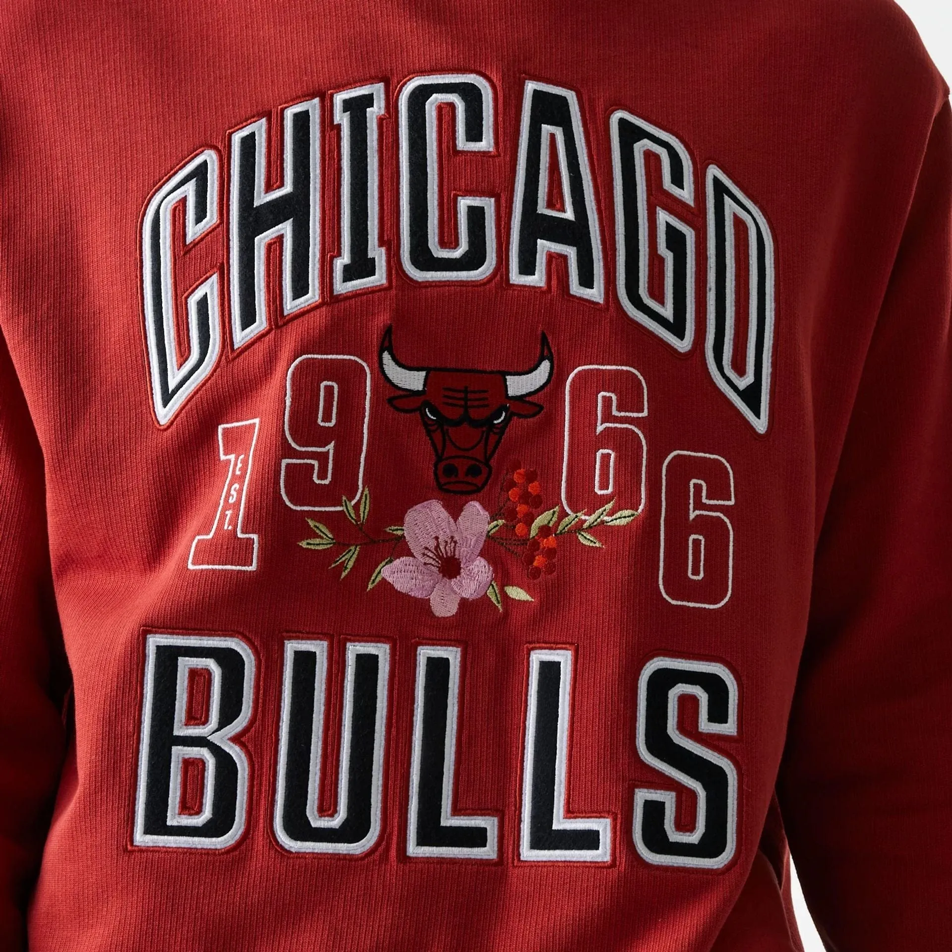 New Era Sweatshirts und Hoodies Chicago Bulls NBA Blumenmuster Rot Übergroßer Crewneck Pullover