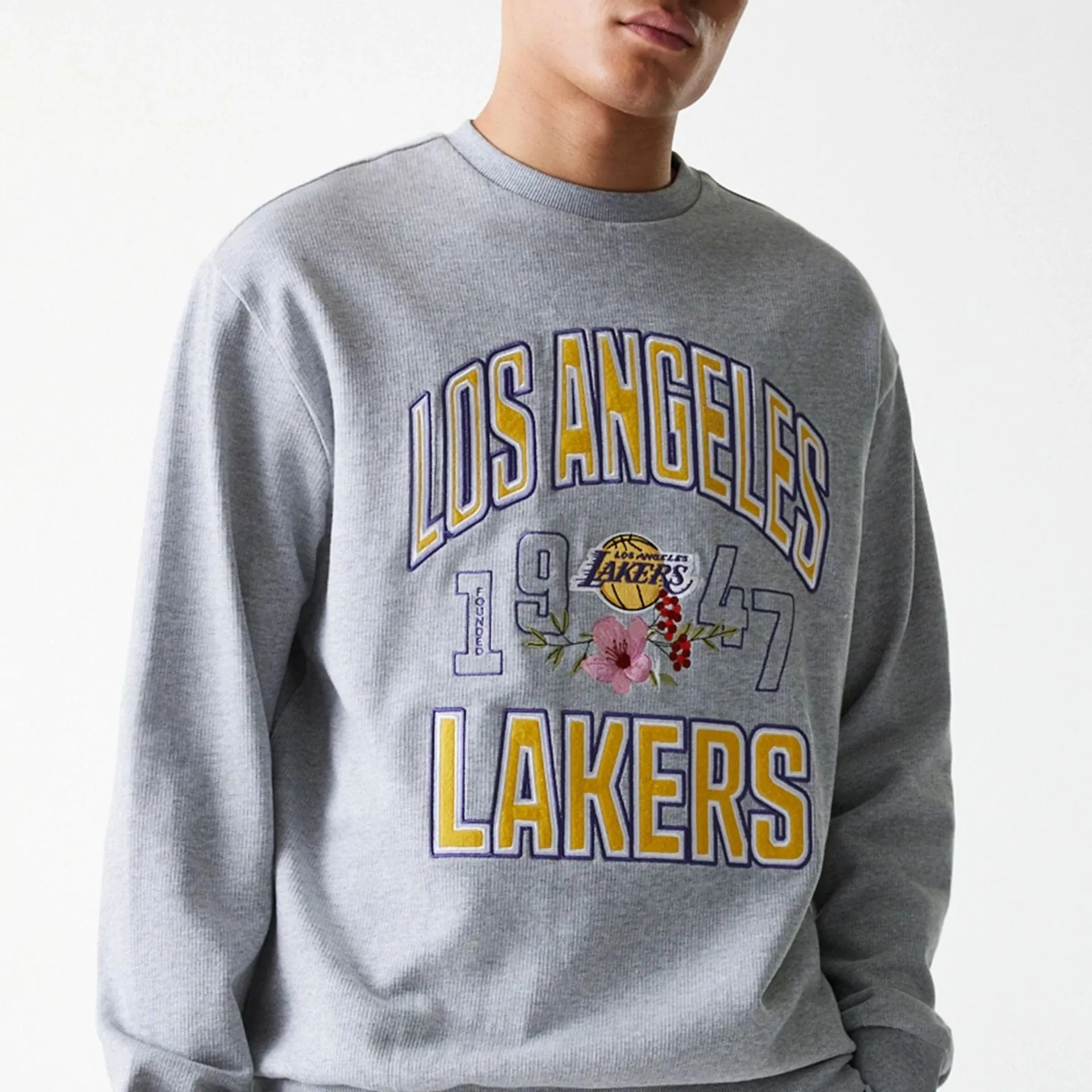 New Era Sweatshirts und Hoodies LA Lakers NBA Blumenmuster Grau Übergroßer Crewneck Pullover