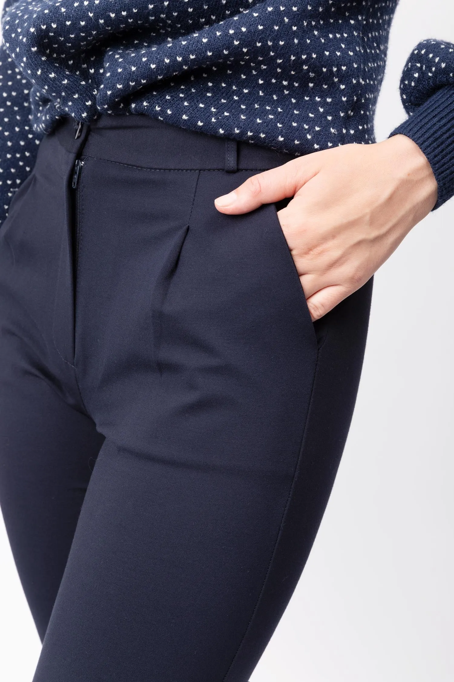 Plissierte Slim-Hose