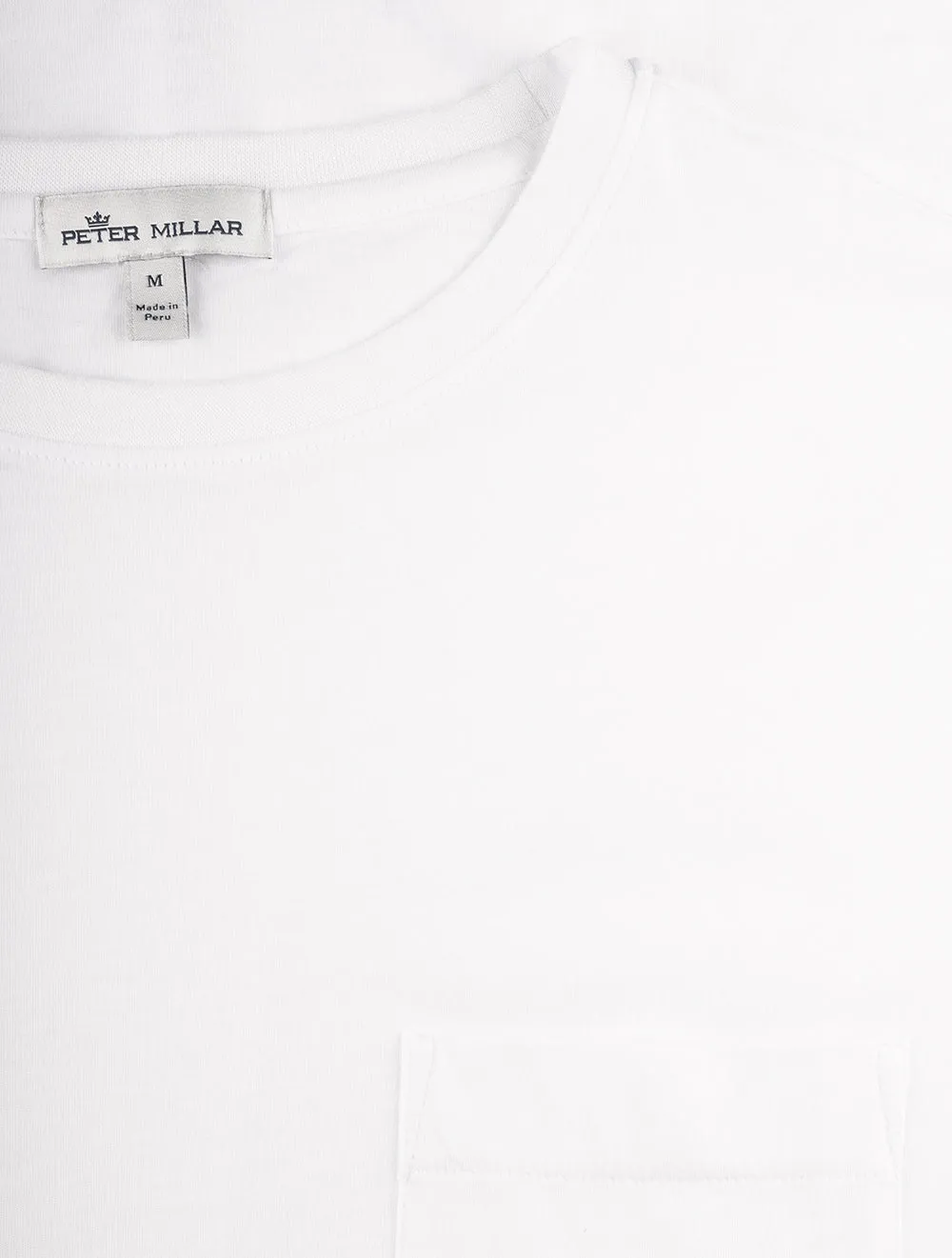 Sommerweiches T-Shirt mit Tasche in Weiß