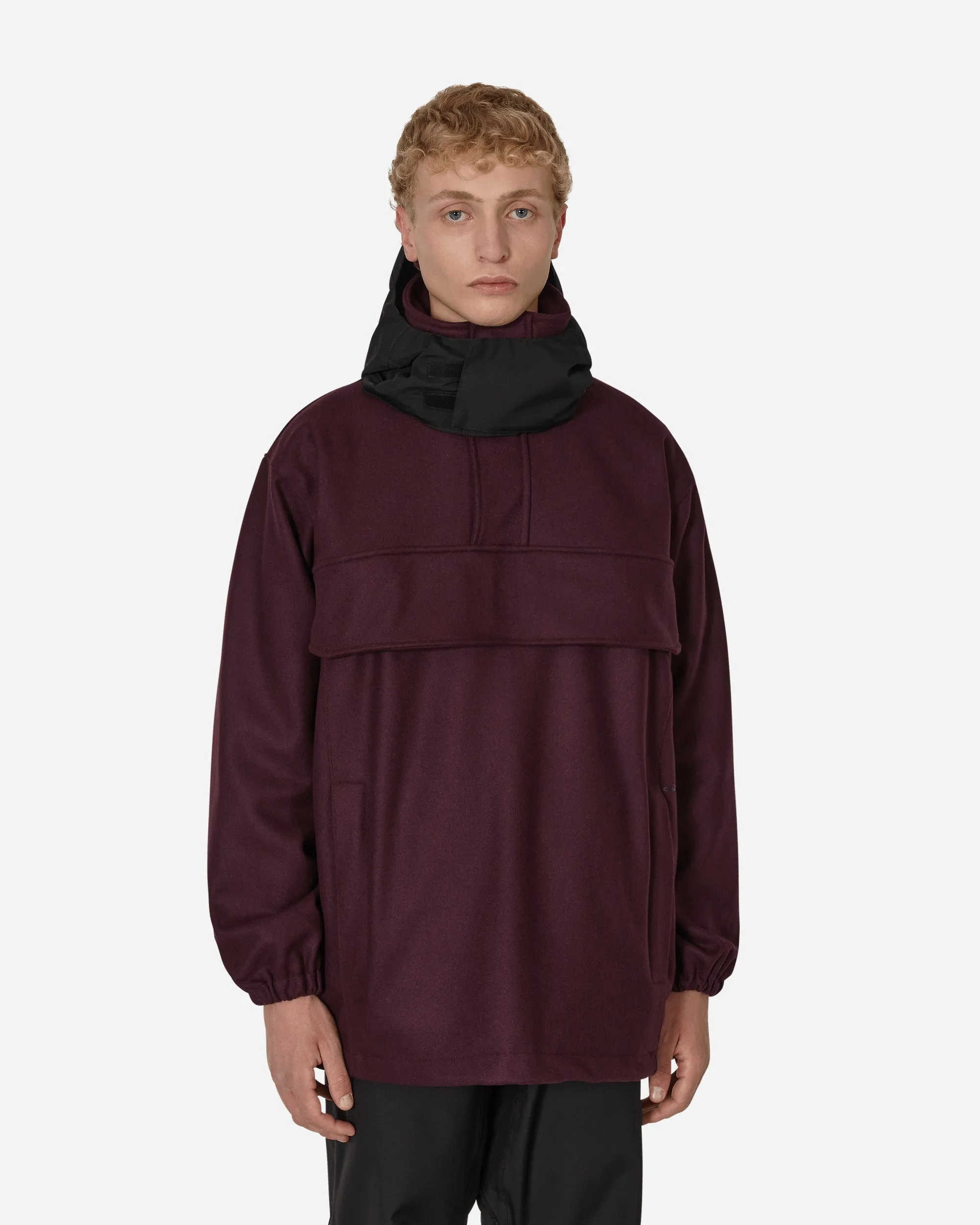 Rote Wollstoff-Schürzenjacke